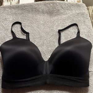 PINK Victoria Secrets 36 DD Bra used once